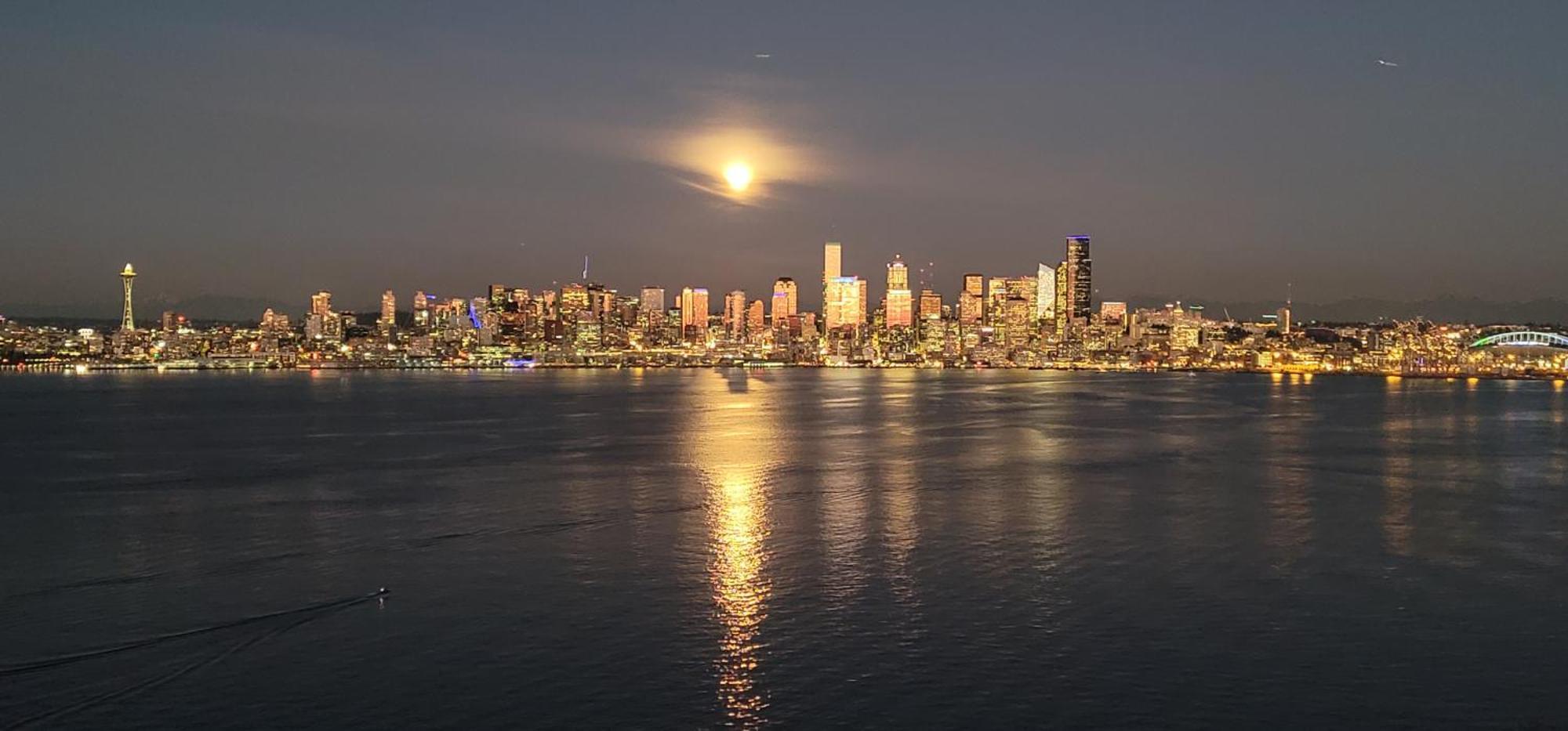 시애틀 180 Degree, Unobstructed Bluff View! 아파트 외부 사진